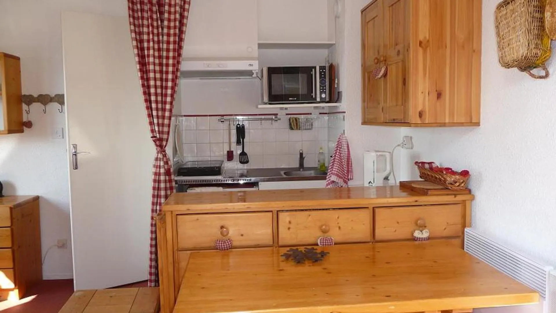 Studio Cabine Superieur Proche Pistes, 4 Pers, Balcon Sud, Casier A Ski - Fr-1-771-76 Les Adrets Frankreich